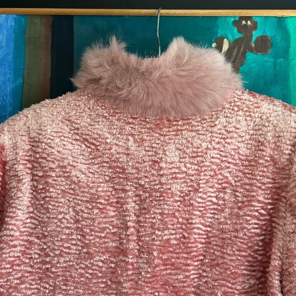 Vintage 90s Novelti Pink Faux Fur Jacket with Fluffy Collar and Cuffs 9/10 - Picture 13 of 16